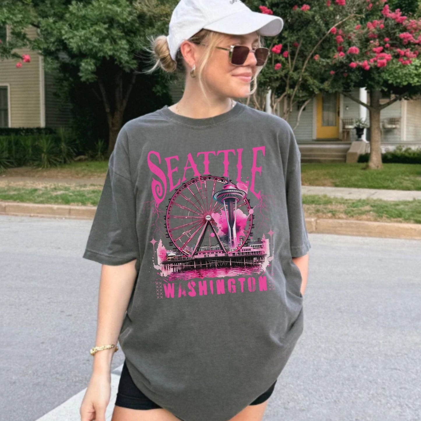 Seattle in Pink, Vintage Style Tee
