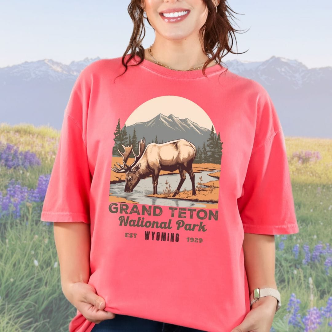 Elk of the Grand Teton NP, Vintage Style Tee