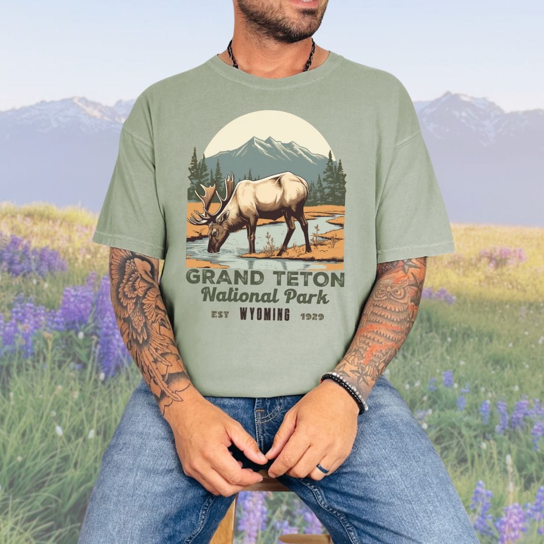 Elk of the Grand Teton NP, Vintage Style Tee