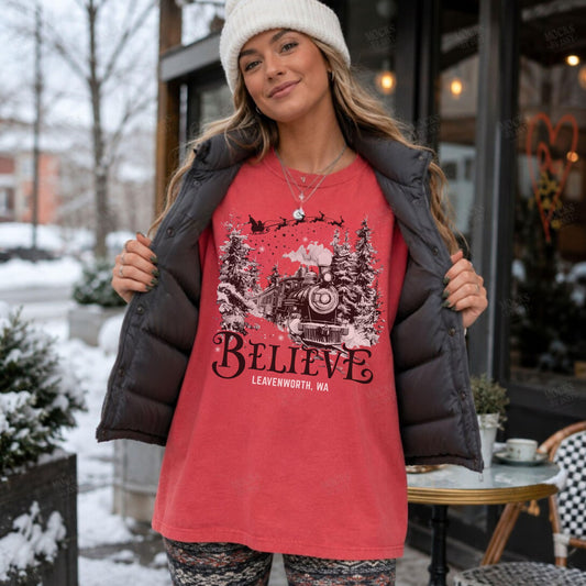 Leavenworth Vintage Christmas Train T-Shirt | Washington Holiday Travel Tee