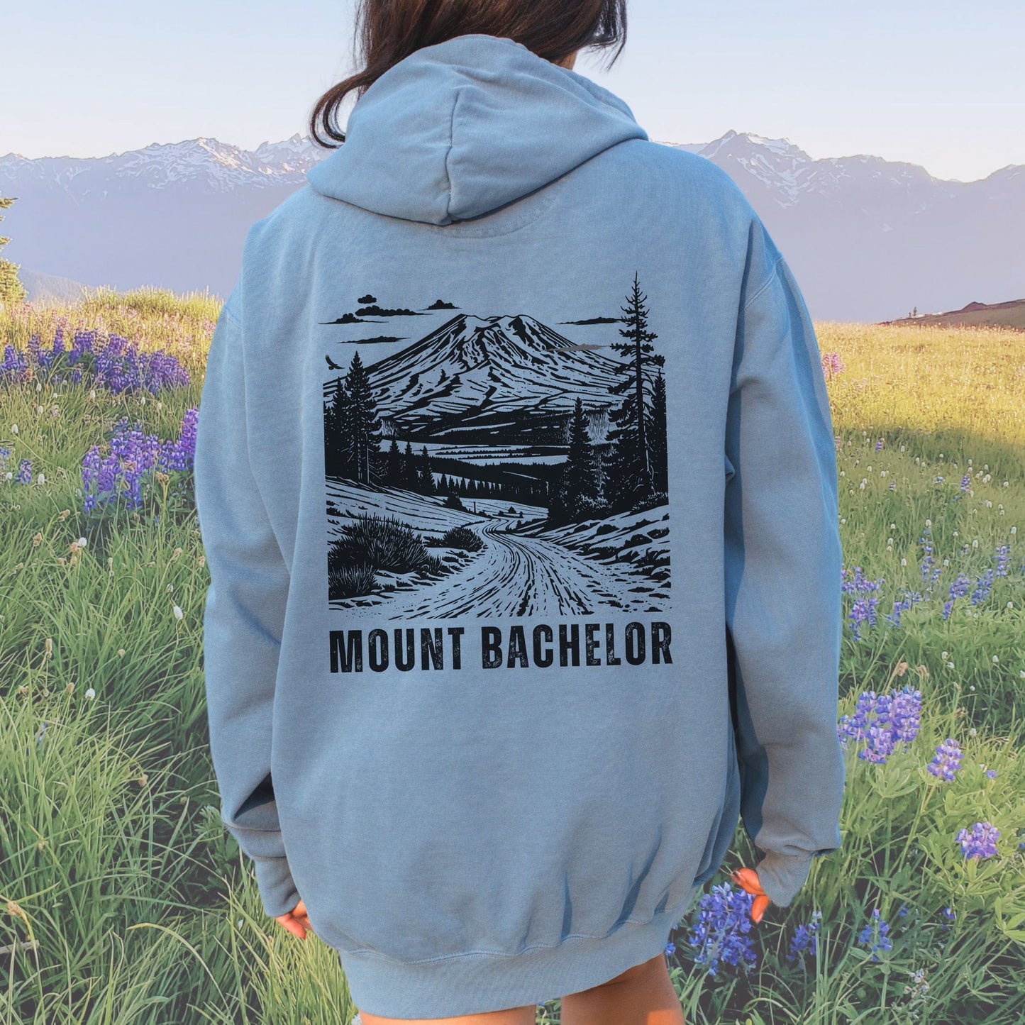 Mount Bachelor, Oregon, Back Design, Vintage Style Hoodie