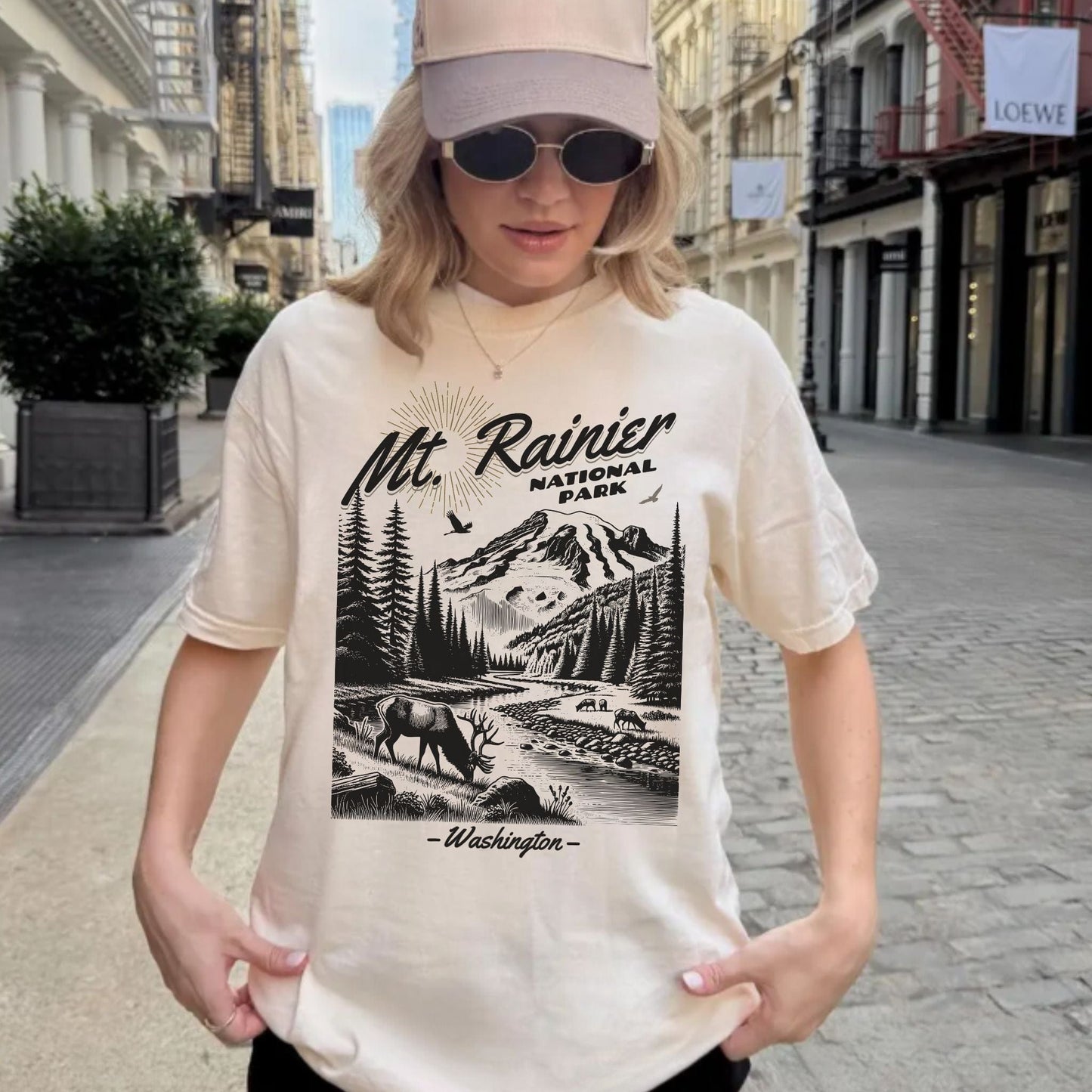 Pacific Northwest Mt Rainier Souvenir Vintage Style Tee