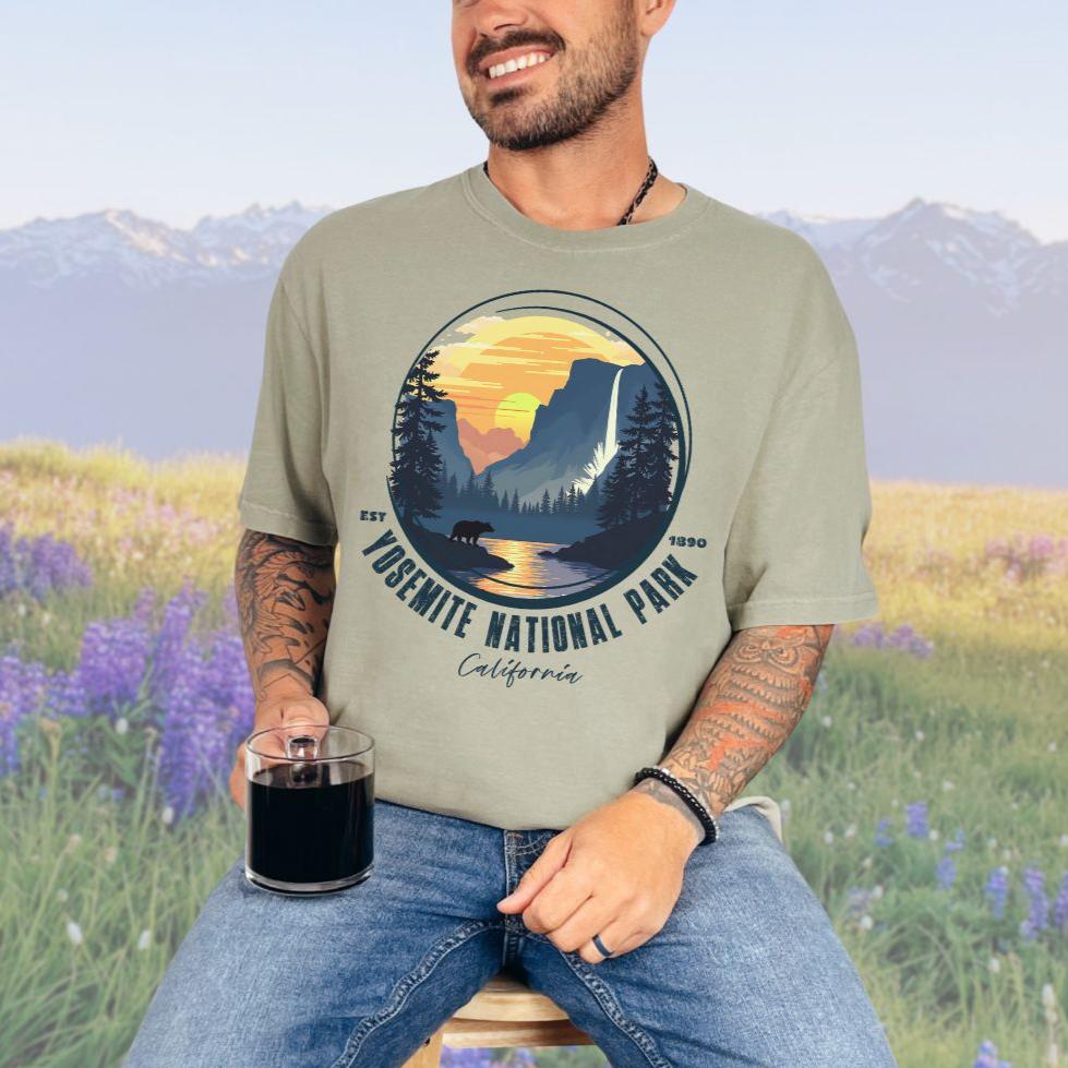 Yosemite California, NP Vintage Style Tee