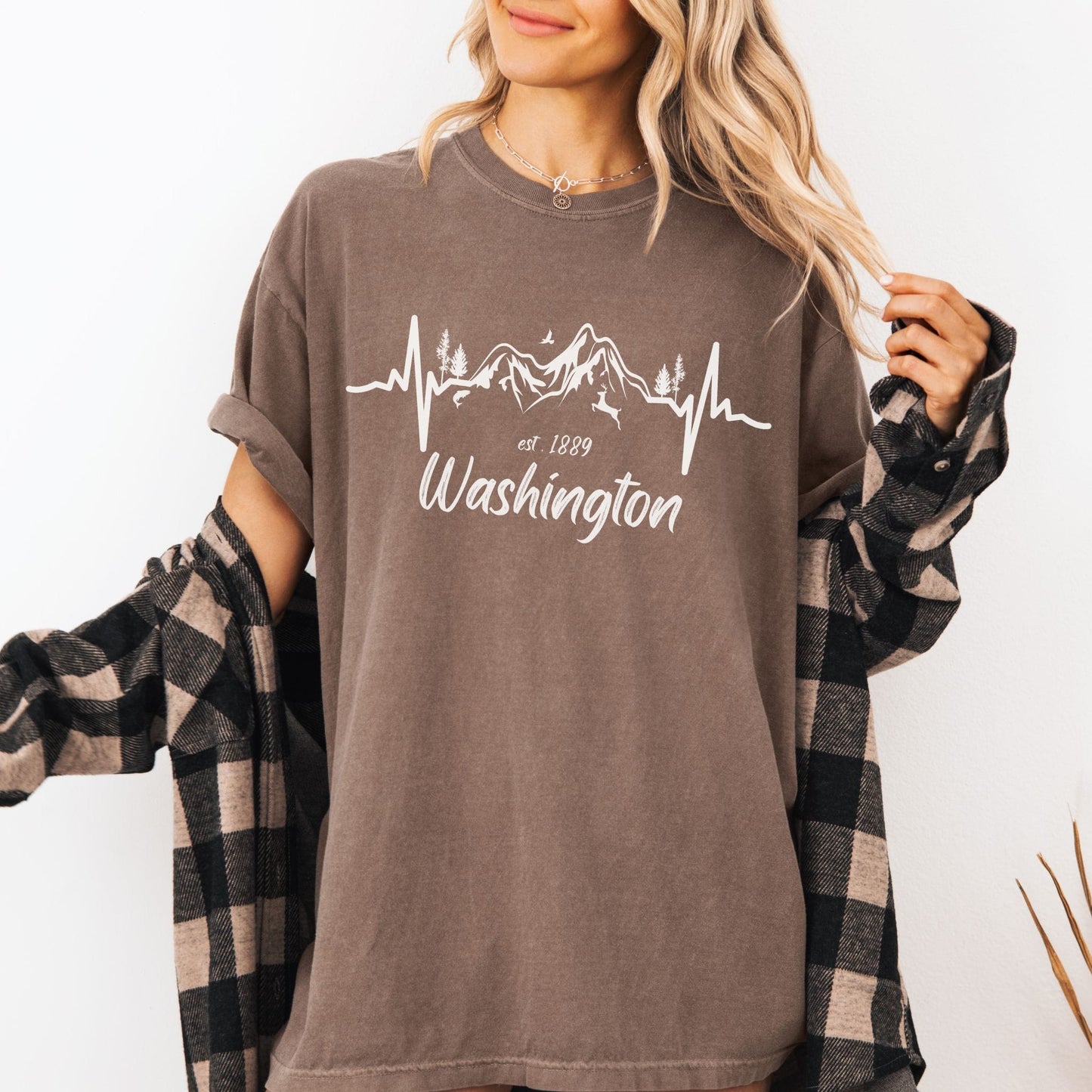 Washington Mountain Heartbeat Graphic Tee | PNW Nature Shirt
