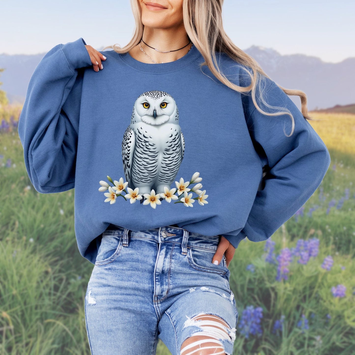 Majestic White Owl, Softstyle Sweatshirt