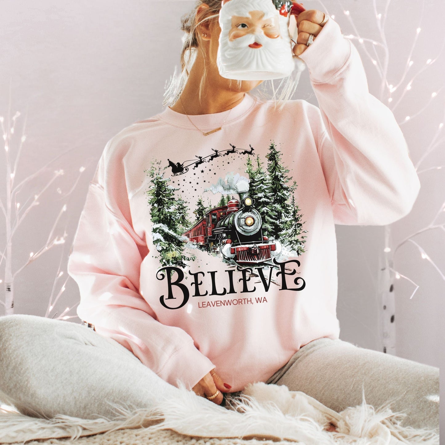 Leavenworth, Washington Christmas Softstyle Sweatshirt